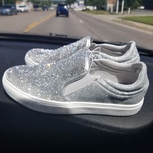 Brand new ladies Steve Maddens bling canvas sz 7 w